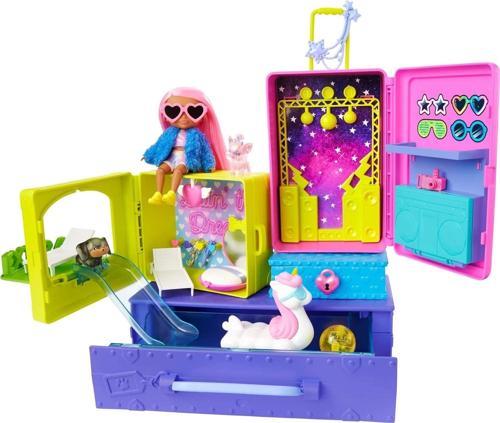 Extra Mini Ve Hayvan Dostları'Nın Seyahat Maceraları Oyun Seti, 2 Yavru Köpek Ve Barbie Extra