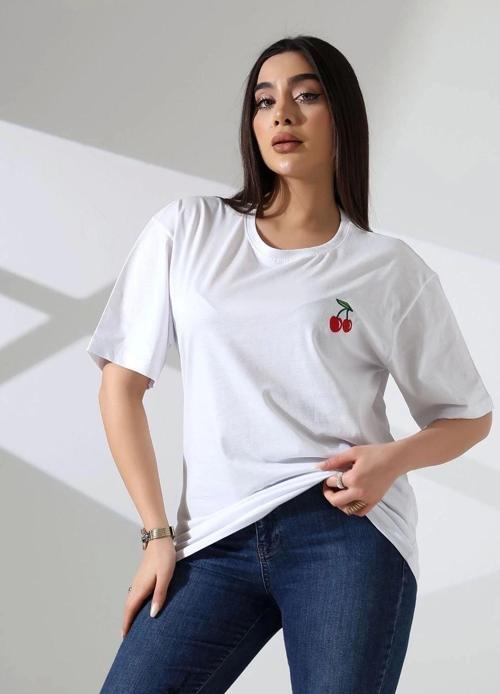 Kiraz işlemeli tişört