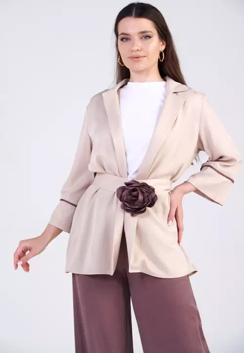 Modern Tasarımı Ve Rahatlığıyla Tarzınıza Sofistike Bir Dokunuş Katıyor.