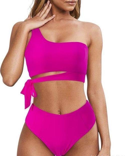 Bikini üstü yandan bağlama detaylı