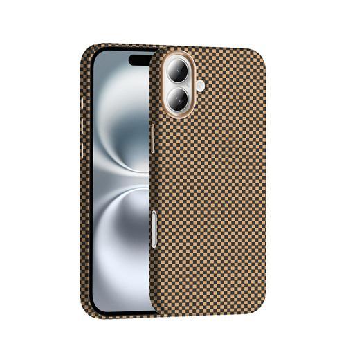 iPhone 16 Kılıf M-safe Şarj Özellikli Karbon Fiber Görünümlü Gros Kılıf Desert Titanyum