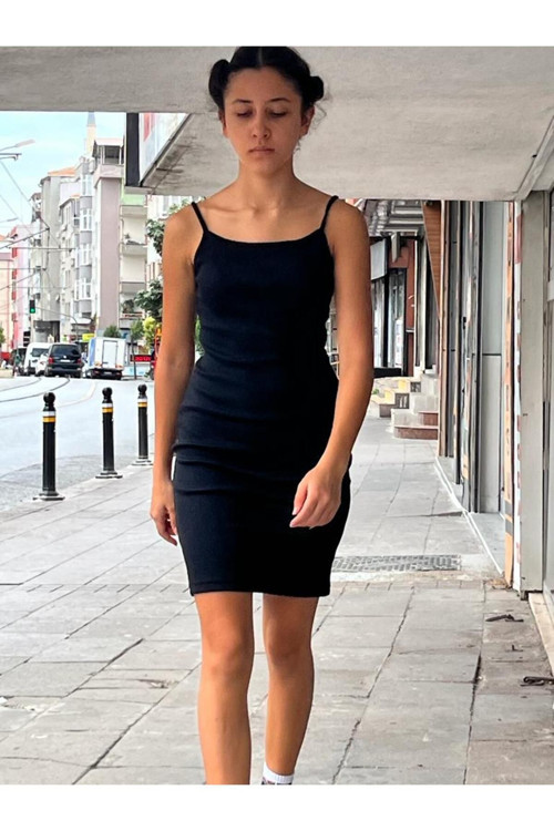 Siyah Bisiklet Yaka Ip Askılı Triko Elbise