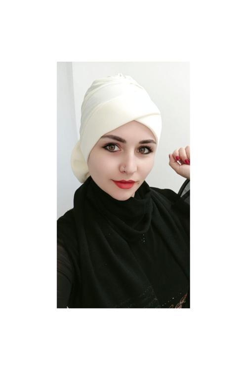 Kadın Fiyonklu Çift Taraflı Bone Ekru