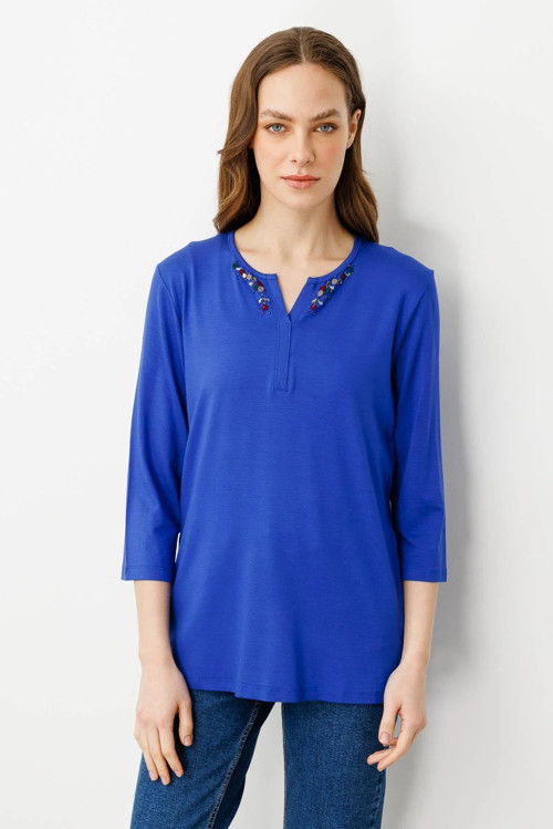 Kadın Açma Yaka Nakış İşlemeli Penye Bluz 25704 Saks