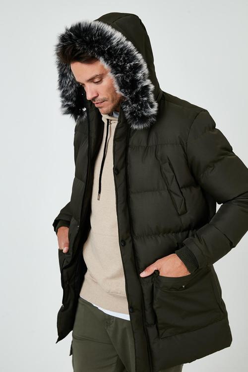 Yakası Suni Kürklü Çıkarılabilir Kapüşonlu Slim Fit Uzun Erkek Mont 5761050 HAKİ