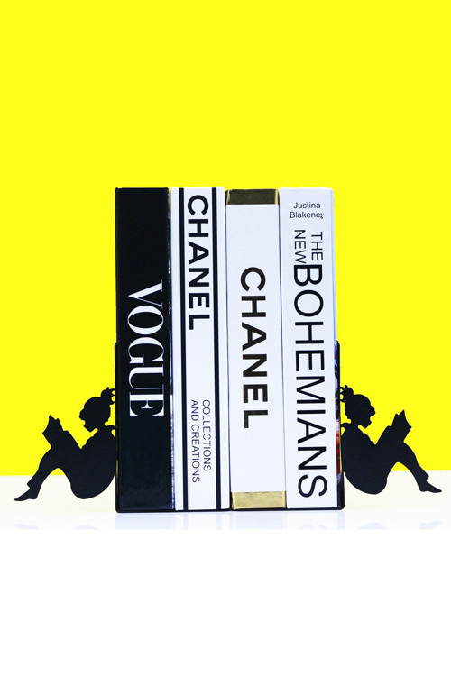 Kitap Okuyan Kız Figürlü Şık Ve Dekoratif Metal Kitaplık