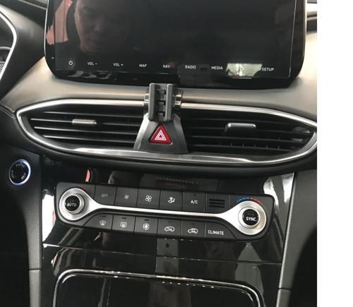 Hyundai Tucson 2019 ile Uyumlu Model için Özel Telefon Tutucu HYD1