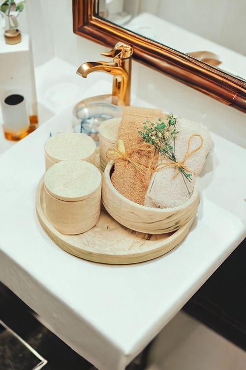 Marble Serisi Bej Havluluk Ve Organizerli Beton Banyo Seti