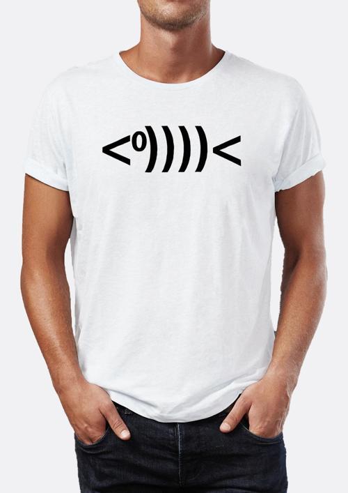 Klavye karakterleri ile Balık Baskılı Bisiklet Yaka Erkek Tişört