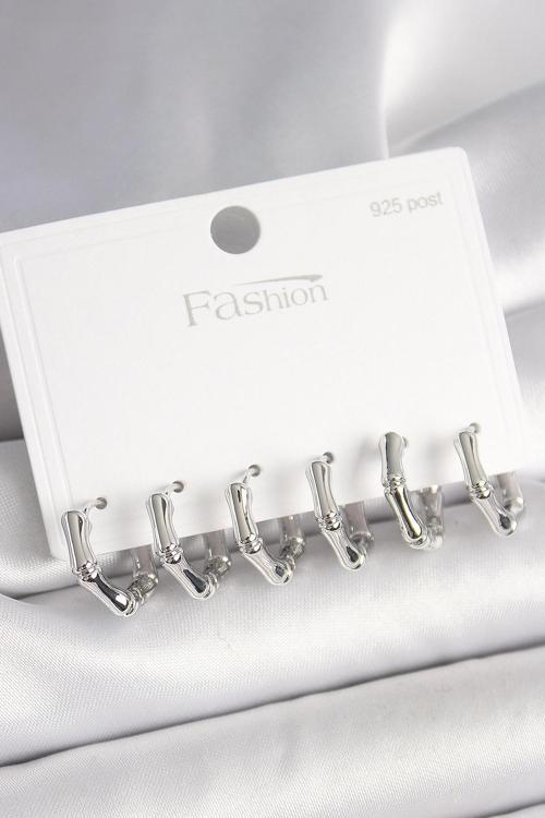 925 Ayar Gümüş Çivi Pirinç Gümüş Renk Bambu Halka Model Kadın Küpe Seti