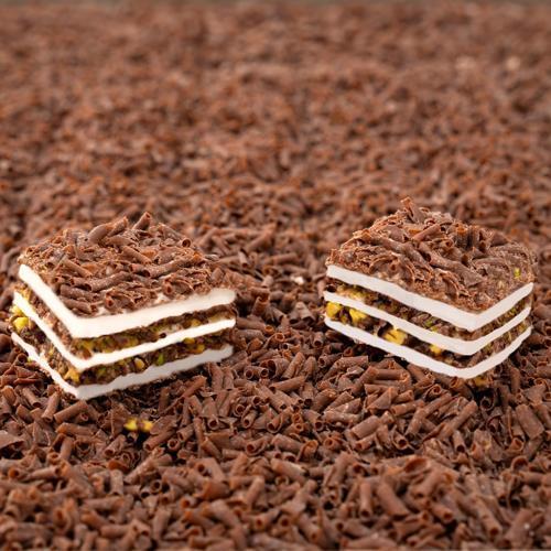 Sultan Baklava Şekilli Çikolatalı Antep Fıstıklı Lokum 500g