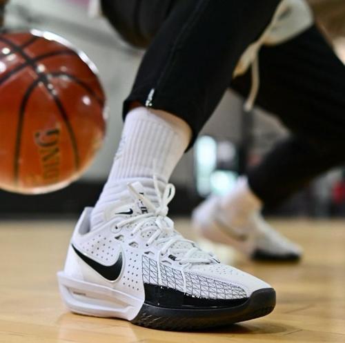 G.T. Cut 3 'PANDA' Erkek Basketbol Ayakkabısı-DV2913-102