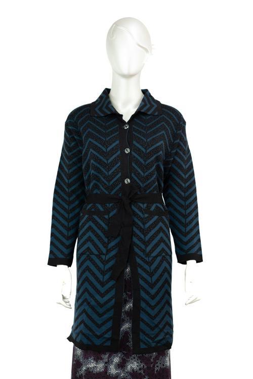 Kadın Kışlık Motifli Düğmeli Cepli Rahat Kesim Tam Kalıp Likralı Yünlü Dokuma Anne Hırka Mavi L