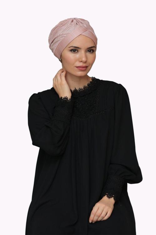 Pudra Pratik Hazır Geçmeli Tesettür Bone Fukuro Piliseli Tek Çapraz Büzgülü 1824_06