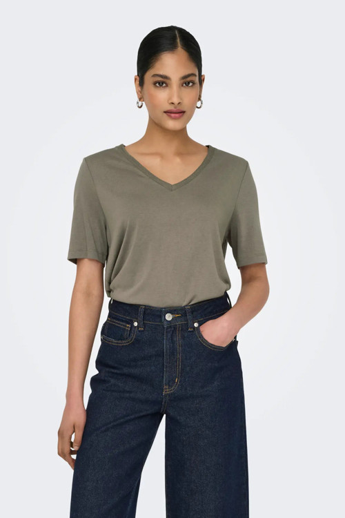Kadın Onlelıse V Yaka Kısa Kollu T-Shirt 15257390 Vizon