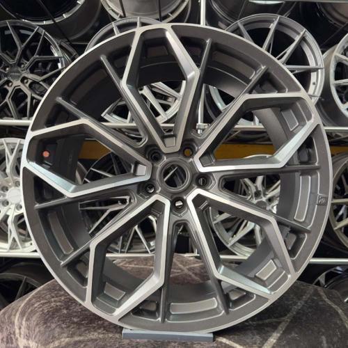 22 inç 5x120 Land Rover Gun Metal Elmas Kesim Jant Modeli (4 Adet)