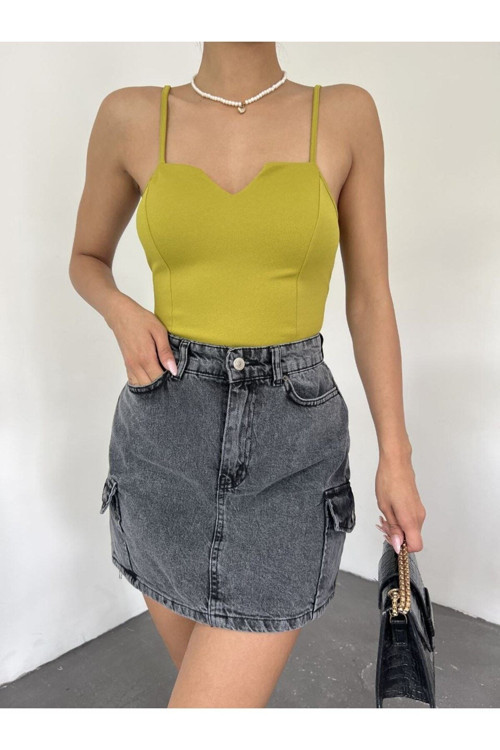 Kadın Ayarlanabilir Askılı V Detaylı Crop Bluz Fıstık Yeşili L