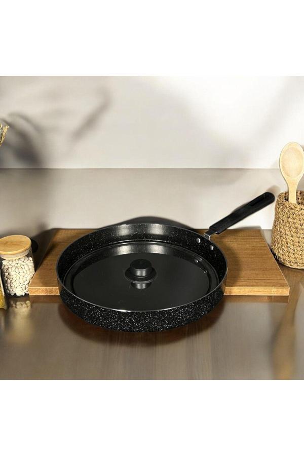 Bena Life Yufka Börek Balık Kızartma Tavası Kapaklı 32 Cm - Image 1