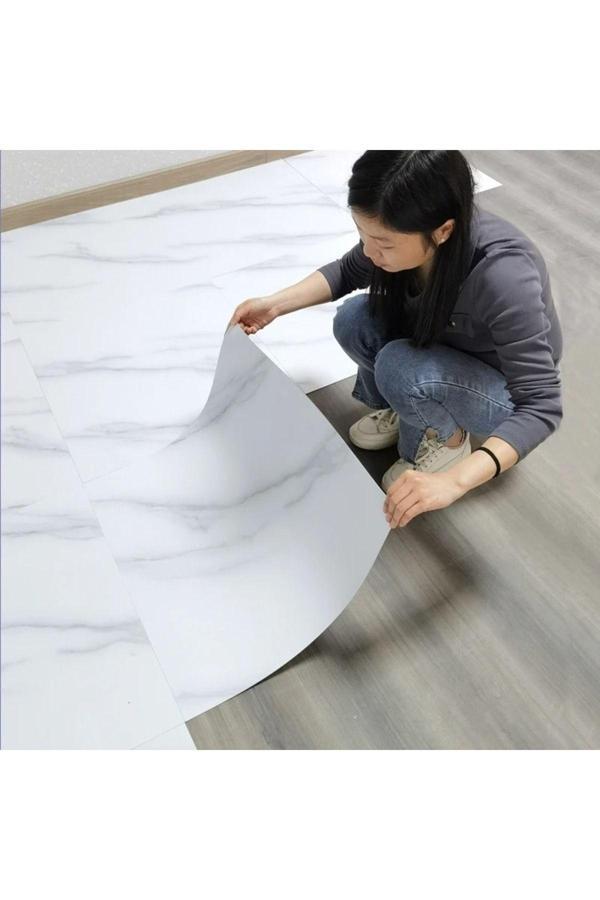 Doori Yapışkanlı Mermer Desenli Kalın Pvc Yer Kaplama Panel Beyaz 60*60 Cm 4 Adet 1,44Mt2 - Image 1