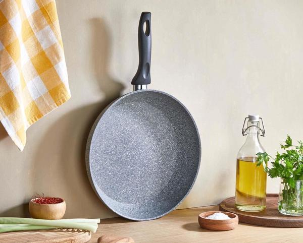 Falez Yanmaz Yapışmaz Tava 24 CM - Image 1