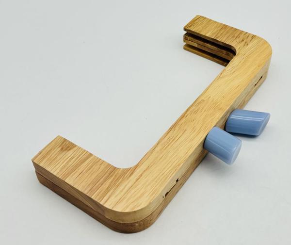 Angel Çanta Aksesuar 20 Cm  Bebe Mavi Renk Silindir Başlıklı Ahşap Burs - Image 1