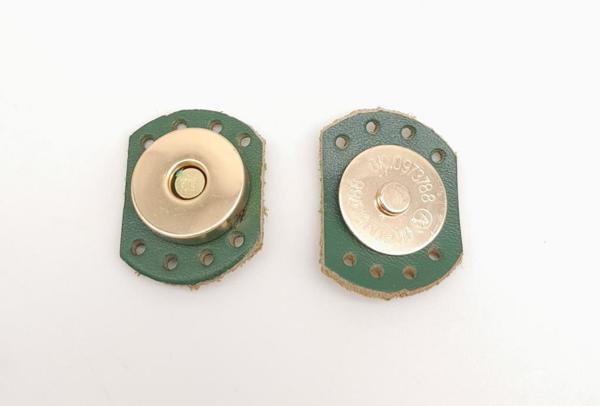 Angel Çanta Aksesuar Yeşil Renk Gerçek Derili Oval Kenar Mıknatıslı Çıtçıt Light Gold Metalli - Image 1