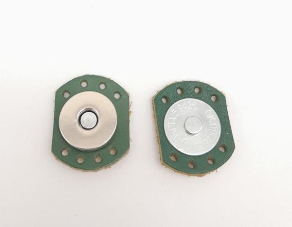 Angel Çanta Aksesuar Yeşil Renk Gerçek Derili Oval Kenar Mıknatıslı Çıtçıt Gümüş Metalli - Image 1