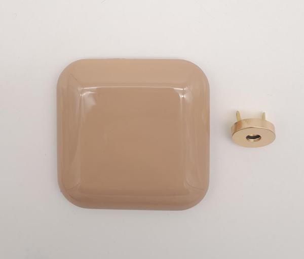 Angel Çanta Aksesuar 7 cm Kare Akrilikli Sütlü Kahve Renk Light Gold Mıknatıslı Kilit - Image 1