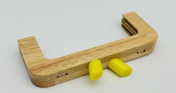 Angel Çanta Aksesuar 20 Cm Neon Sarı Renk Silindir Başlıklı Ahşap Burs - Image 1