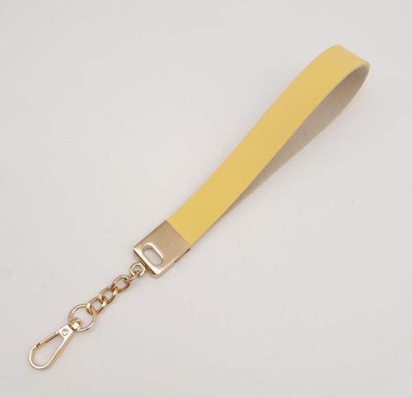 Angel Çanta Aksesuar Sarı Tek Kat Suni Deri Zincirli Elcik Light Gold Metal - Image 1