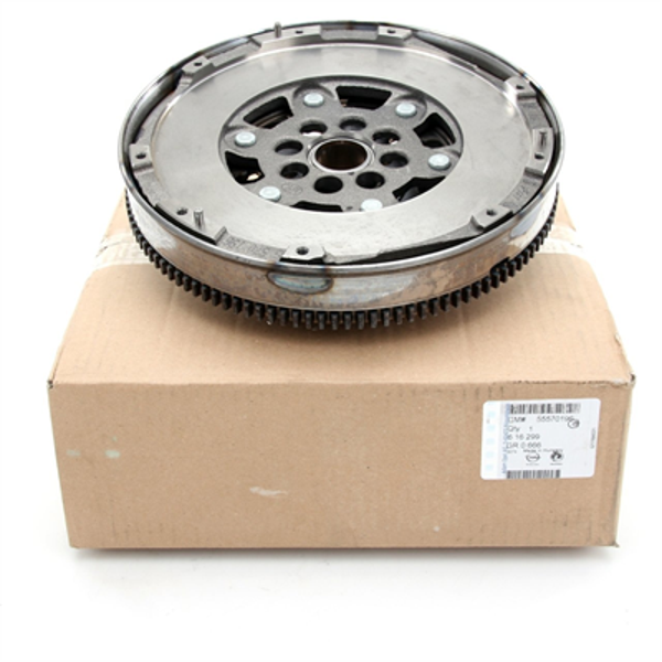 Opel Astra K 1.6 Dizel Volant Orjinal Orjinal Gm - Image 1