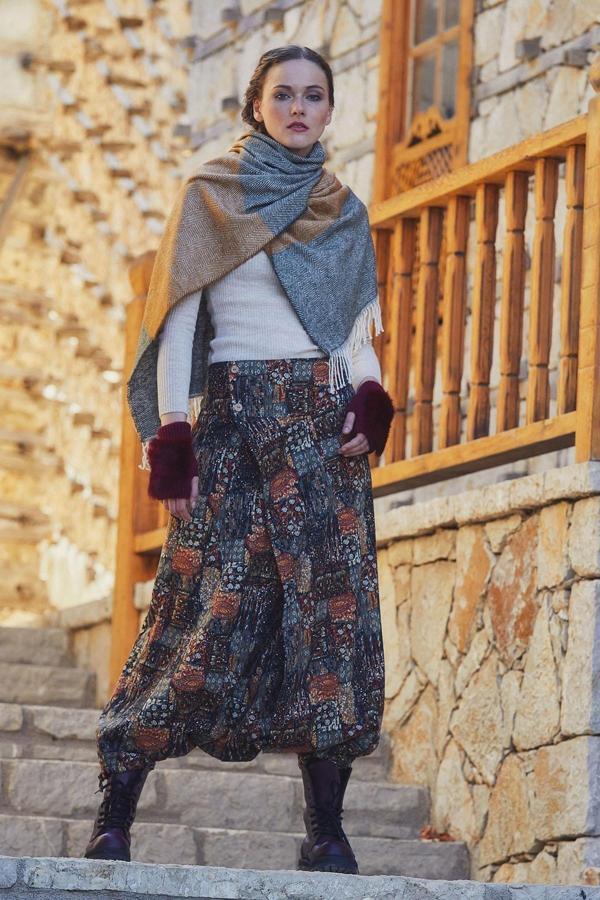 Los Banditos Doğal Düğmeli Cepli Kadın Şalvar Pantolon - Image 1