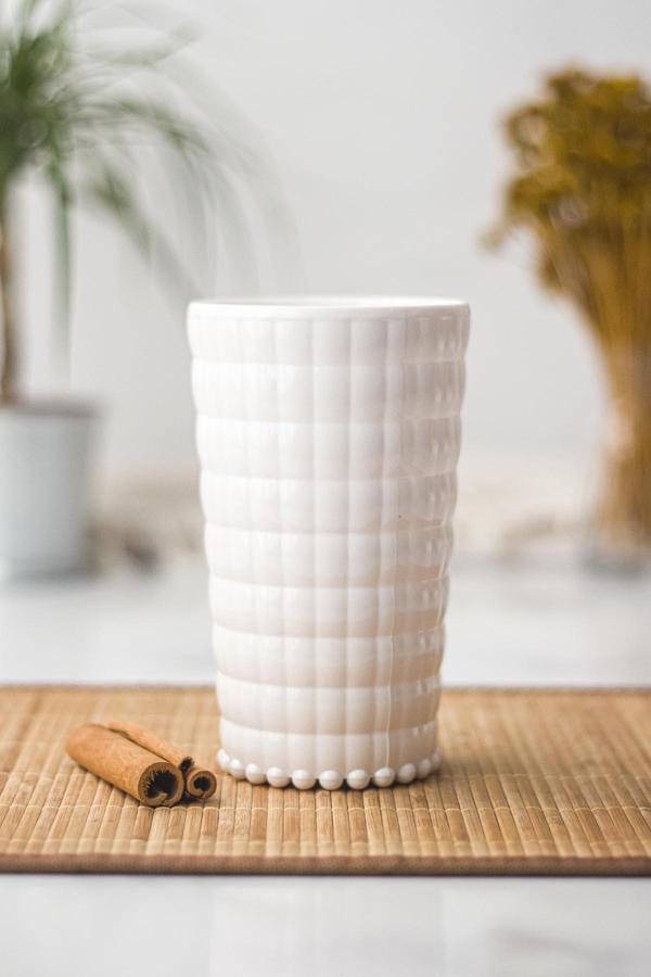 Allegra Beyaz Bardak - 750 ml Tekli Akrilik Malzeme - Cam Değildir Kırılmaya Dayanıklı - Image 1
