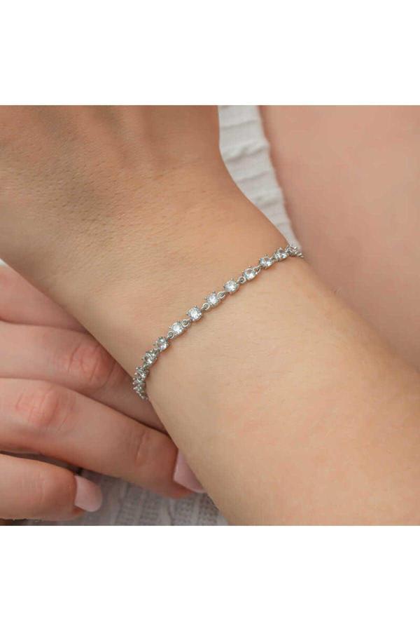 Armagano Gümüş Kare Beyaz Taşlı Su Yolu Kadın Bileklik - Image 1