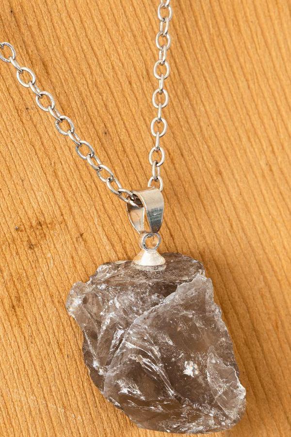 Sertifikalı Ham İşlenmemiş Dumanlı Kuvars Taşı Kolye - Image 1