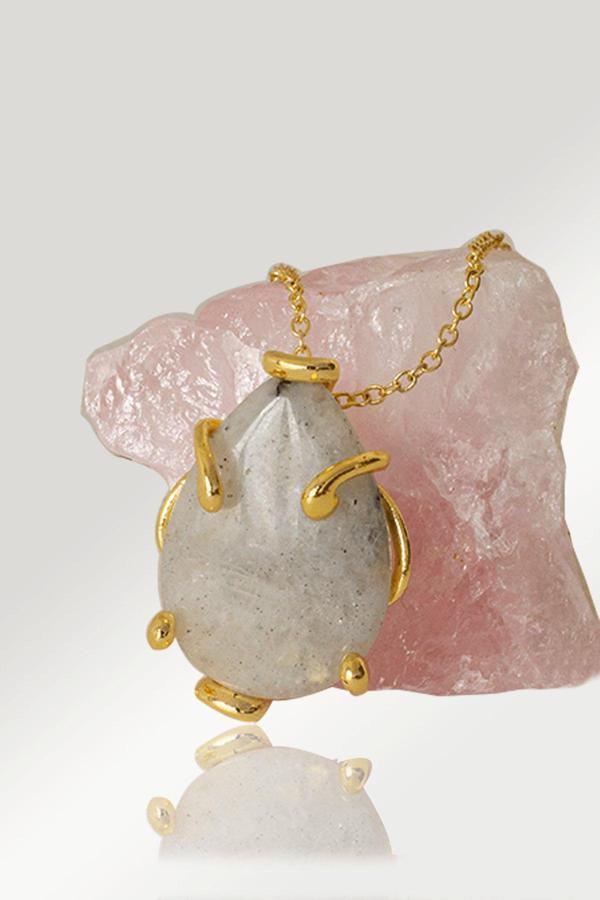 Sertifikalı AAA+ Damla Model Ay Taşı Kolye - Altın Renkli - Image 1