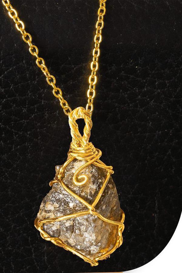Sertifikalı Gold Tel Sargılı Ham Labradorit Taşı Kolye - Image 1