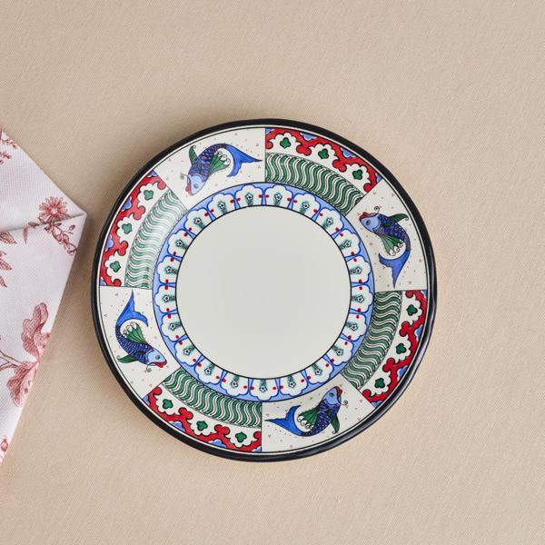 Karaca x Ömür Akkor İznik Balık Pasta Tabağı 21 cm - Image 1