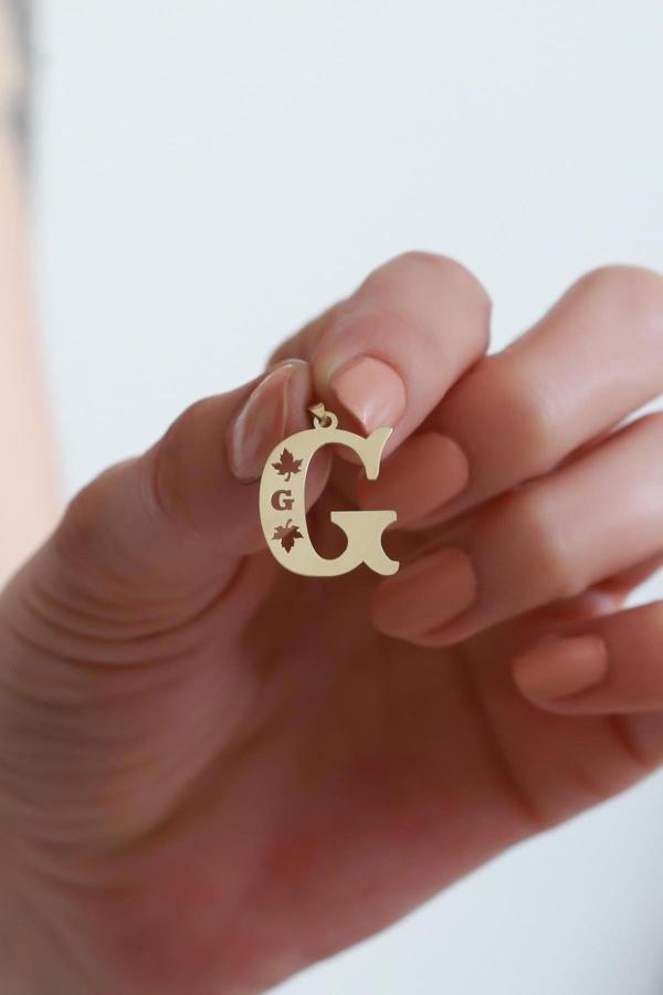 14 Ayar Altın Çınar Yaprağı G Harf Kolye Ucu - Image 1