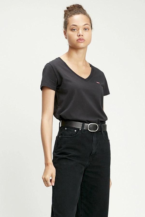 Levi's Siyah Kadın V Yaka T-Shirt - A3170-0009 - Image 1