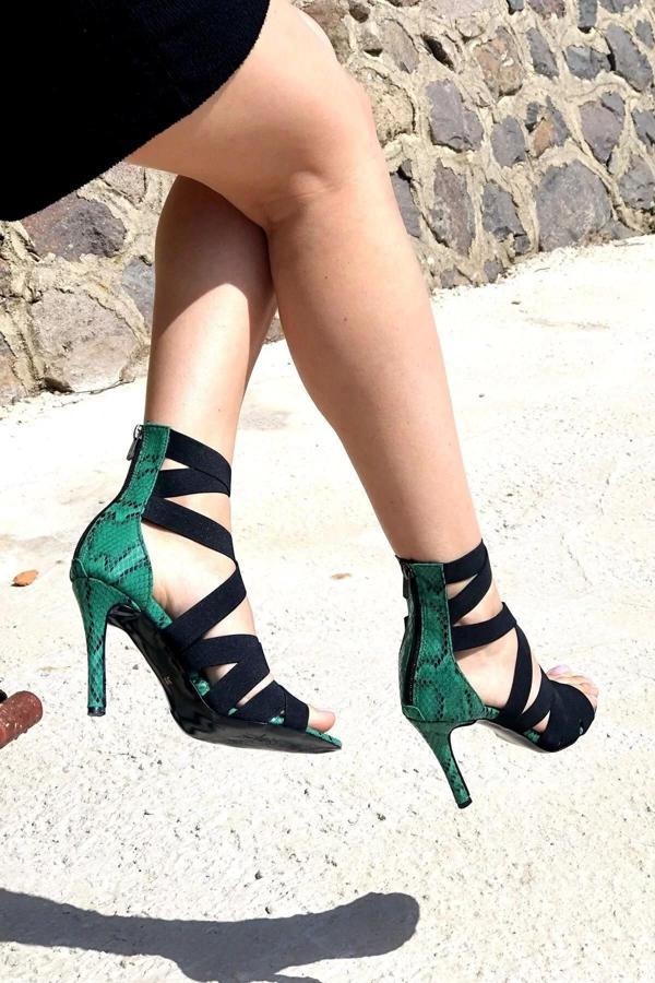 Kadın Çapraz Elastik Bantlı Stiletto Topuklu Arka Fermuarlı Ayakkabı Sandalet Modeli - Image 1