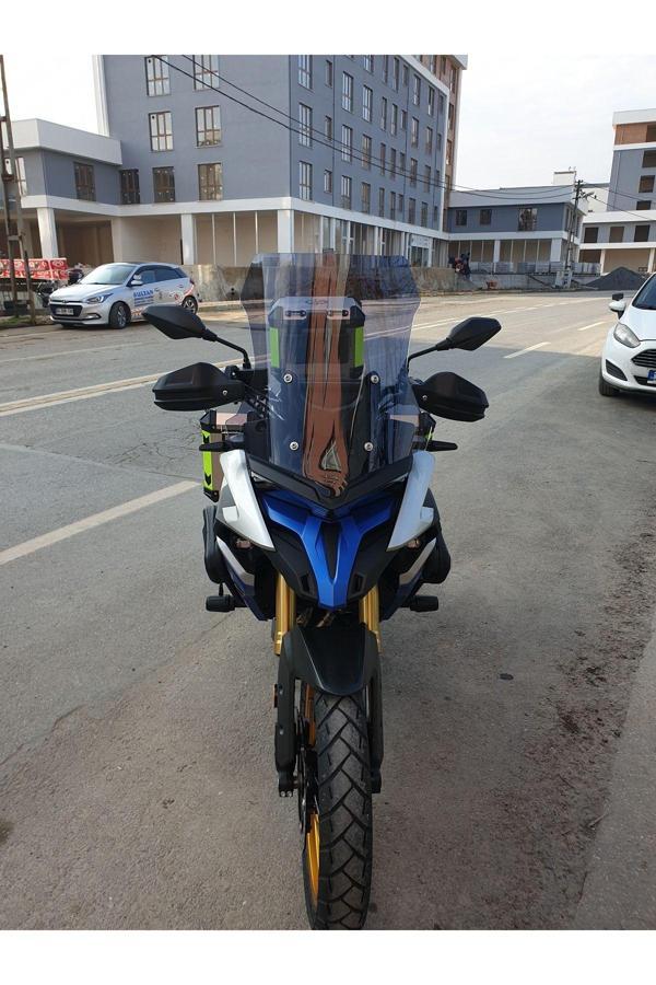 MOTOCAM Voge DS 625X Siperlik Ön Cam 2023-2025 Model 56cm Füme Renkli 4mm SPORTİF MODEL - Image 1