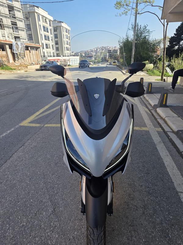 MOTOCAM Zontes ZT 250 T-E Siperlik Ön Cam 2023-2025 Model 73cm Şeffaf Renkli 4mm - Image 1