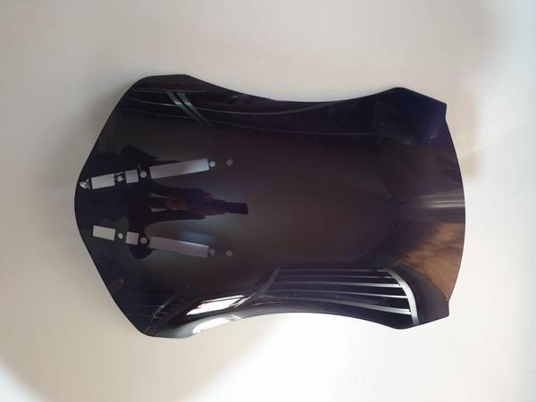 MOTOCAM Zontes ZT 350 T2 Siperlik Ön Cam 2025 Model 55cm Siyah Renkli 4mm - Image 1