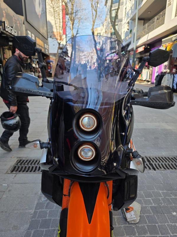 MOTOCAM KTM 950-990 Adventure KİT RALLY Replikaa Siperlik Ön Cam 51cm Füme Renkli 4mm - Image 1