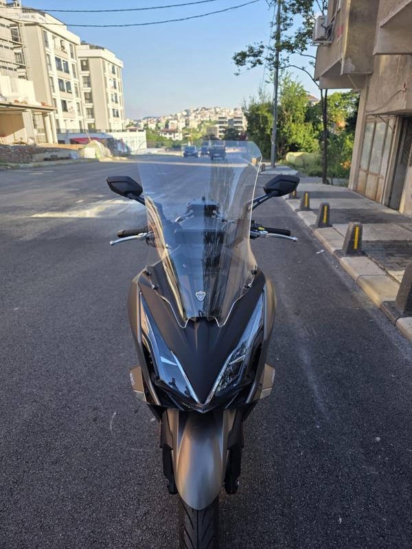 MOTOCAM Kymco Downtown GT 350 Siperlik Ön Cam 2025 Model 62cm Şeffaf Renkli 4mm - Image 1
