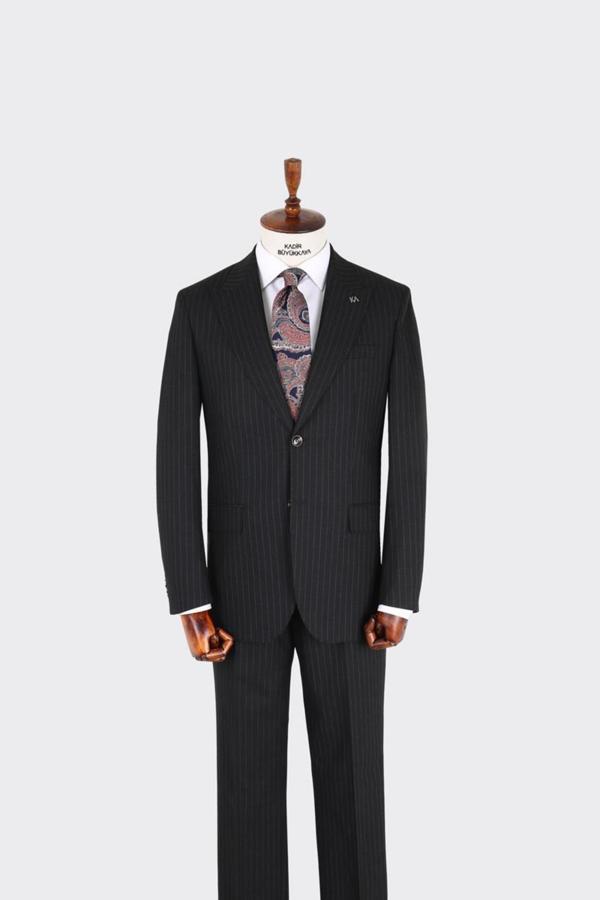 Erkek Kırlangıç Yaka İki Düğmeli  Takım Elbise-KAX1327W - Image 1