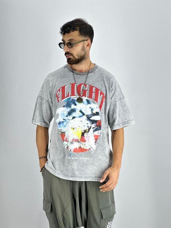 Erkek Yıkamalı Kumaş Baskılı T-Shirt - Image 1