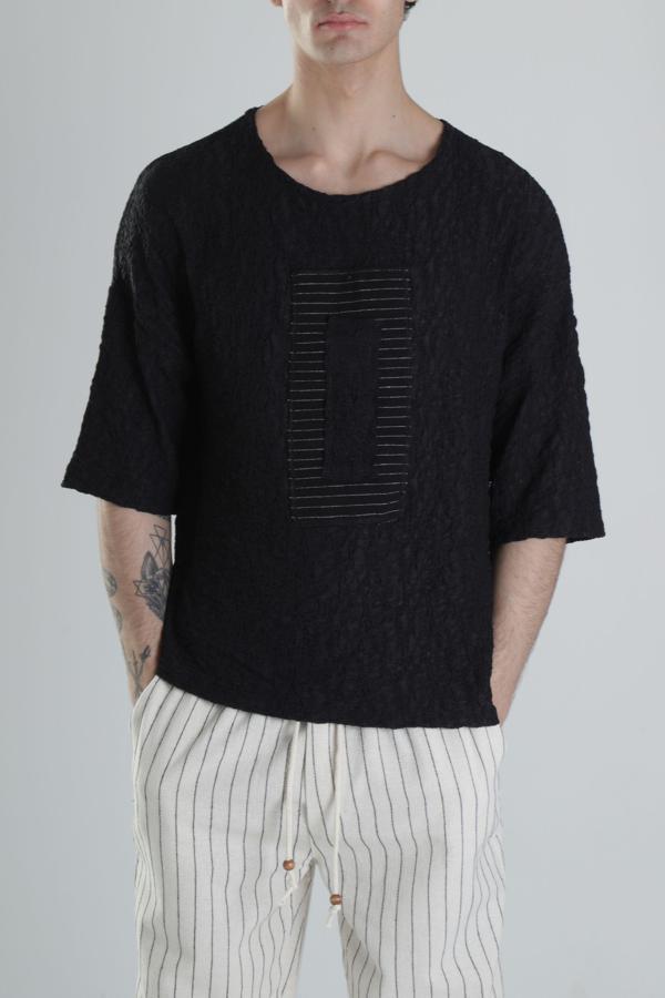 Etnik Desenli Siyah T-Shirt - Image 1