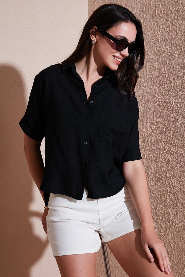 Lela Regular Fit Göğüs Cepli Kısa Kollu Bayan Gömlek 6779324 SİYAH - Image 1